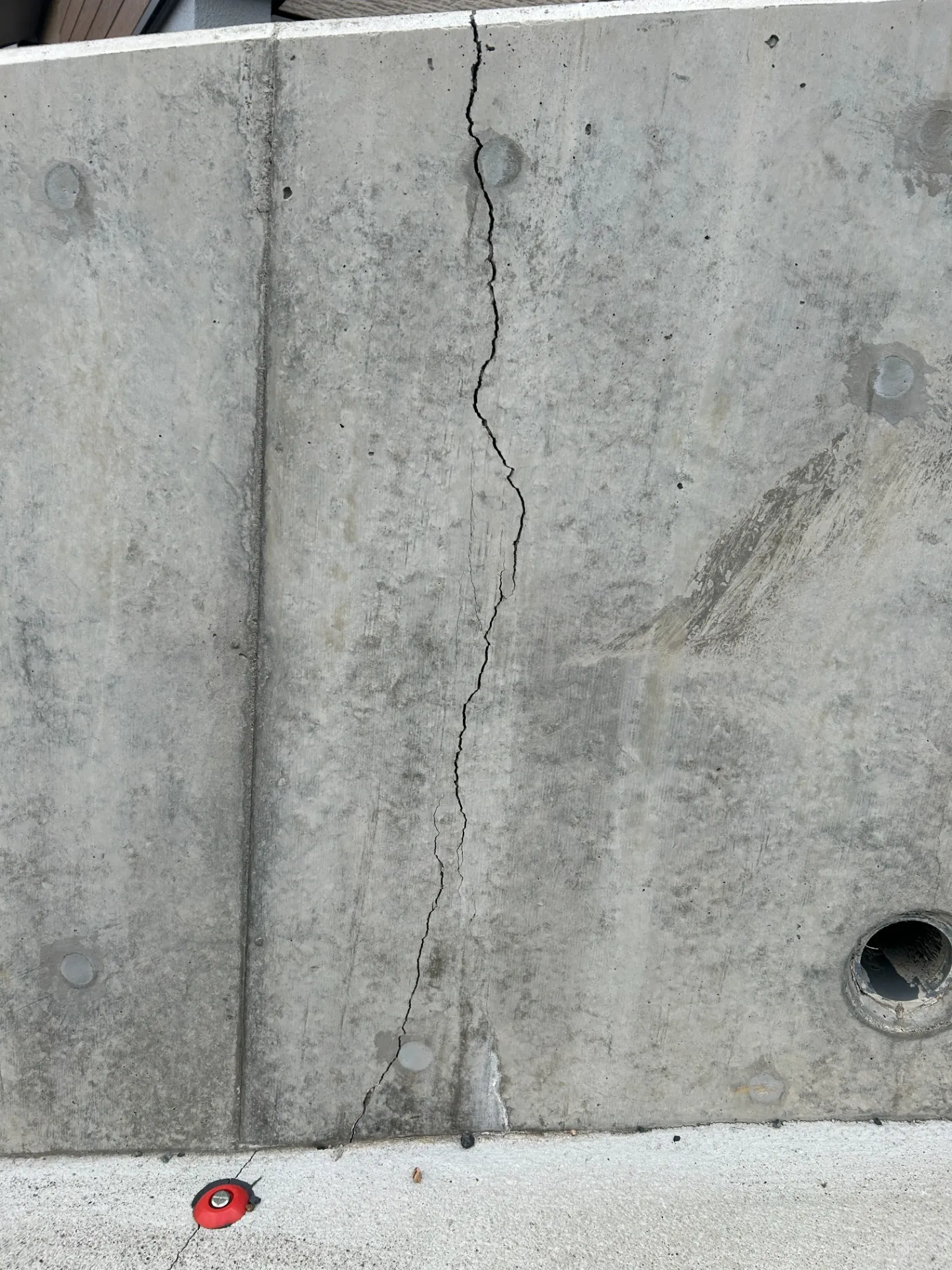 家のコンクリート、いつの間にか割れてる？放置しないほうがいい理由